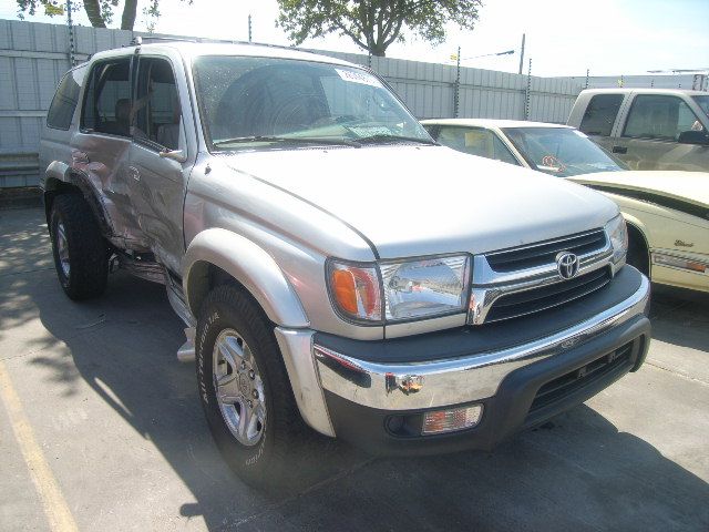 Used 2002 Toyota 4Runner Keys / Latches / Locks LH