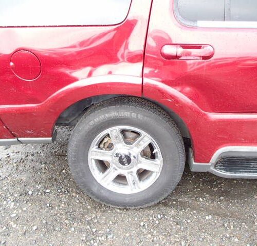 4B6873_1 Used 2004 Lincoln Aviator Hood