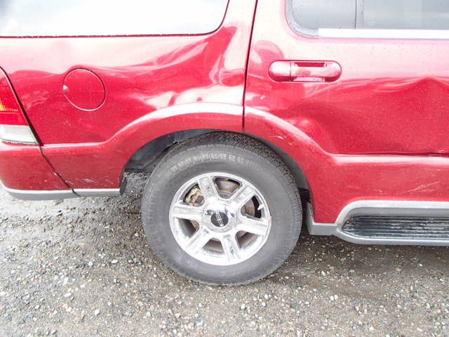 4B6873_1 Used 2004 Lincoln Aviator Hood
