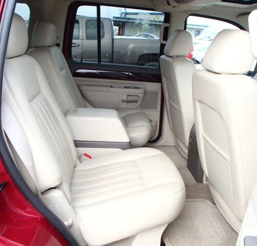 4B6873_5 Used 2004 Lincoln Aviator Hood