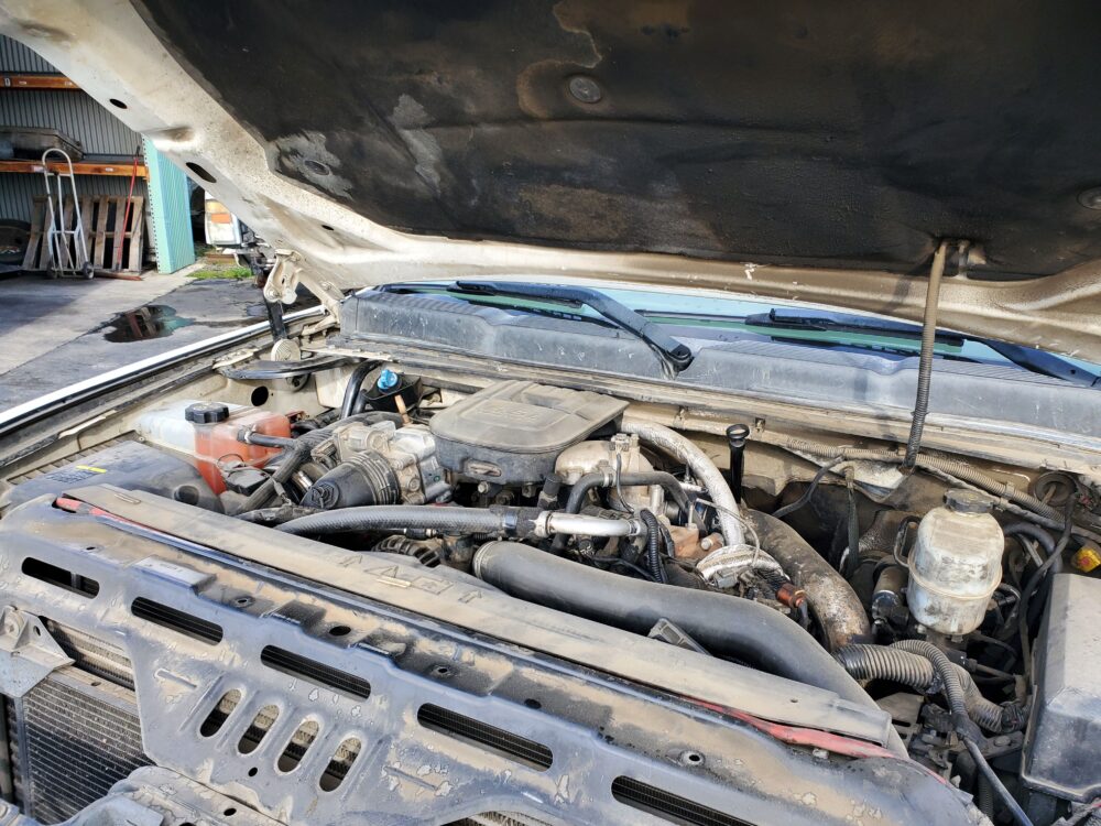 4B8650_3 Used 2011 Chevrolet Silverado 3500 AC Compressor