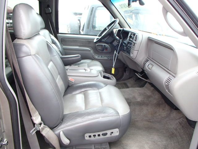 Used 2000 Chevrolet Tahoe Wiper Motor Windshield