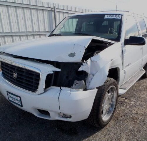 4D6907_2 Used 1999 Cadillac Escalade Door Assembly Rear Side LH
