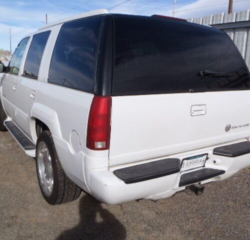 4D6907_3 Used 1999 Cadillac Escalade Door Assembly Rear Side LH