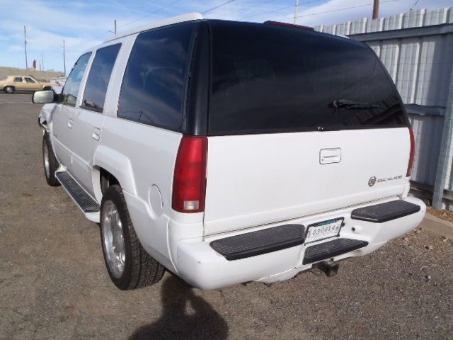 4D6907_3 Used 1999 Cadillac Escalade Door Assembly Rear Side LH