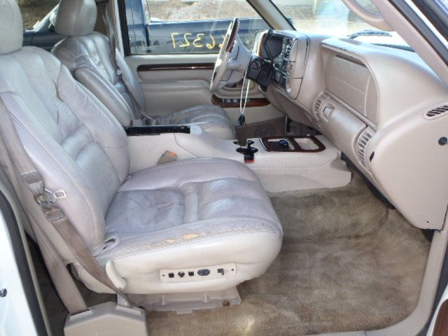 4D6907_5 Used 1999 Cadillac Escalade Door Assembly Rear Side LH