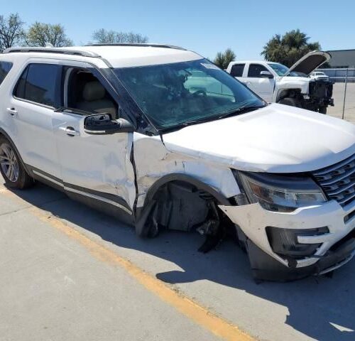 4D8681_11 Used 2017 Ford Explorer Instrument Face Plate