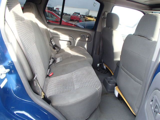 4E6909_6 Used 2001 Nissan Xterra Spindle Knuckle Front LH