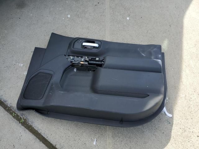 4E8691_10 Used 2020 Chevrolet Silverado 1500 Navigation / Entertainment Screen
