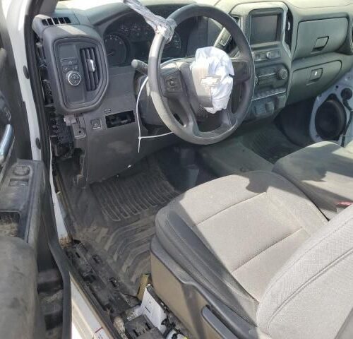 4E8691_11 Used 2020 Chevrolet Silverado 1500 Navigation / Entertainment Screen