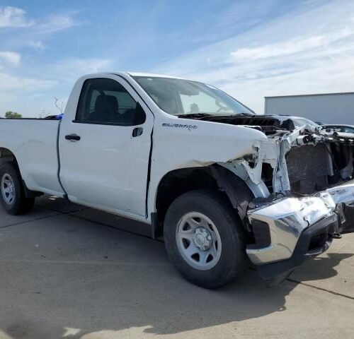 4E8691_4 Used 2020 Chevrolet Silverado 1500 Navigation / Entertainment Screen