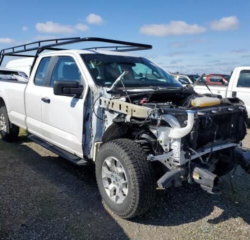 4E8694_11 Used 2021 Ford F-150 Engine Assembly 5.0L