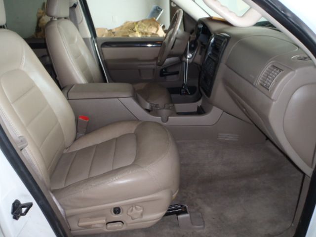 4F6923_5 Used 2002 Ford Explorer Door Handle Exterior LH