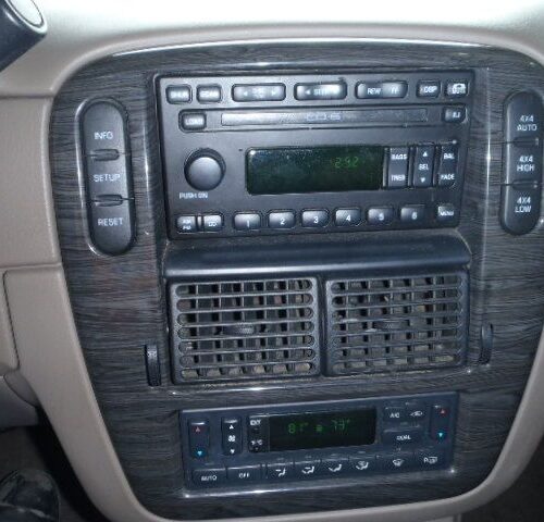 4F6923_9 Used 2002 Ford Explorer Door Handle Exterior LH