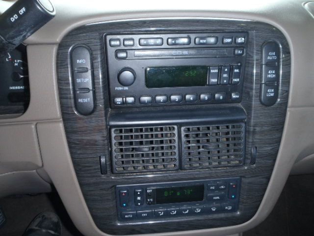 4F6923_9 Used 2002 Ford Explorer Door Handle Exterior LH