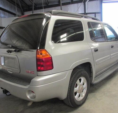 Used 2005 GMC Envoy XL Spindle Knuckle Front LH
