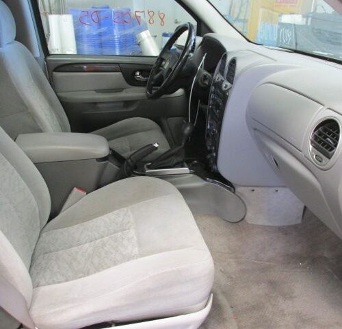 Used 2005 GMC Envoy XL Spindle Knuckle Front LH