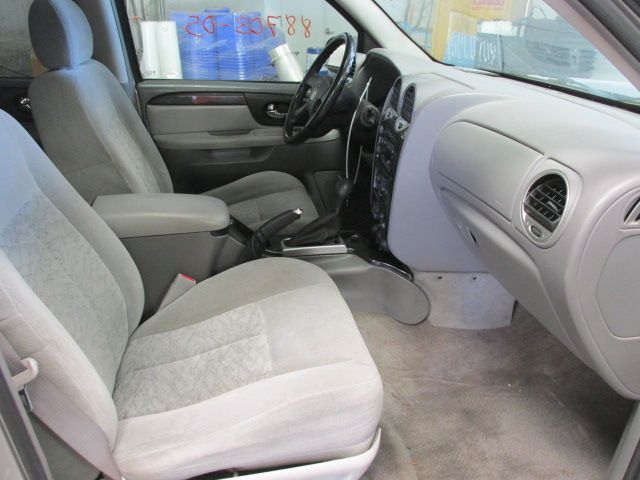 Used 2005 GMC Envoy XL Spindle Knuckle Front LH