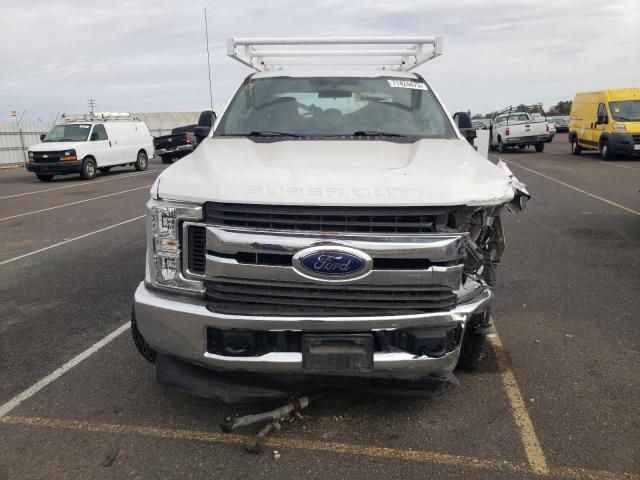 4F8709_9 Used 2019 Ford F-250 Super Duty Emblem