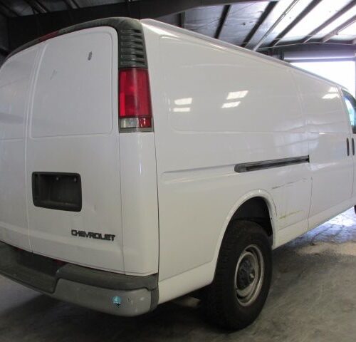 4H6949_4 Used 1997 Chevrolet Express 3500 Van AC Evaporator