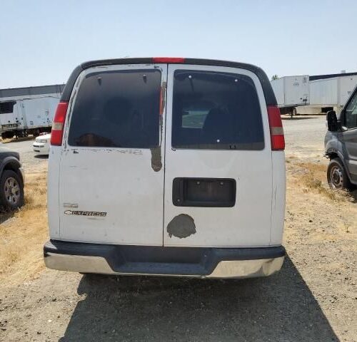 4H8719_10 Used 2010 Chevrolet Express 1500 Van Power Brake Booster