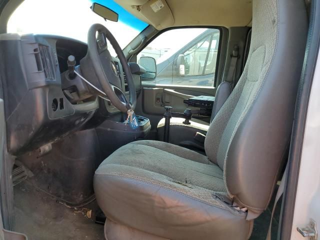 4H8719_11 Used 2010 Chevrolet Express 1500 Van Power Brake Booster