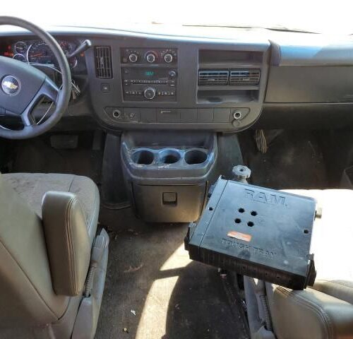 4H8719_5 Used 2010 Chevrolet Express 1500 Van Power Brake Booster