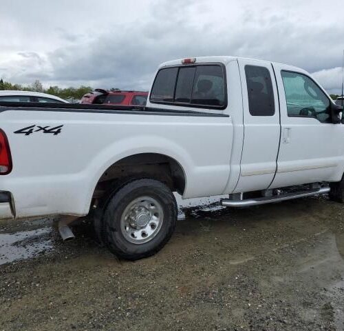 4H8721_12 Used 2003 Ford F-250 Super Duty Console Front