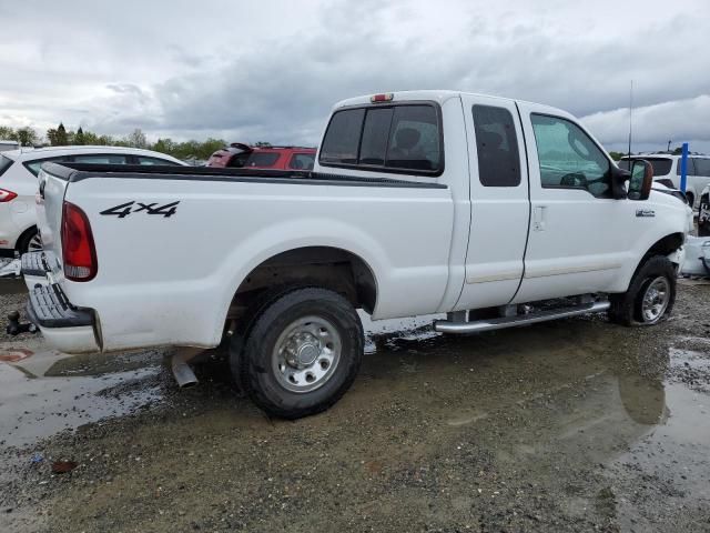 4H8721_12 Used 2003 Ford F-250 Super Duty Console Front