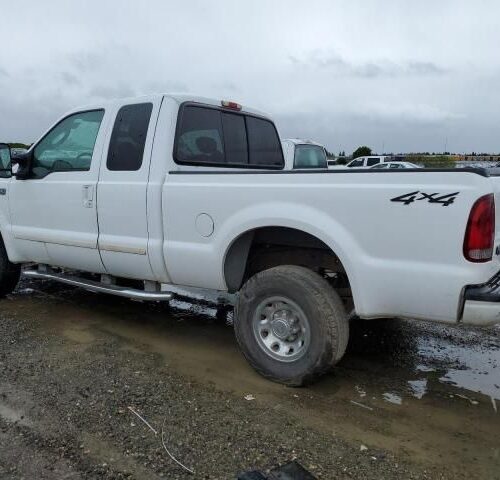 4H8721_3 Used 2003 Ford F-250 Super Duty Console Front