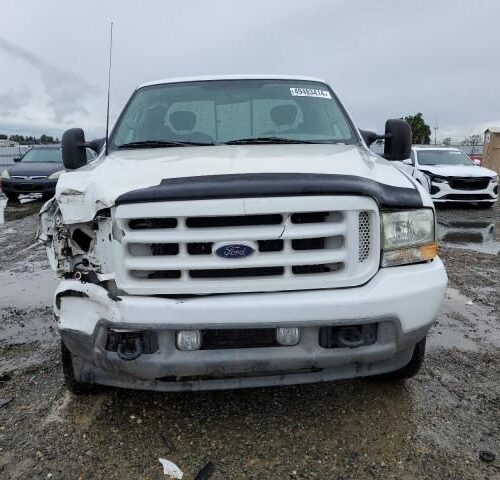 4H8721_5 Used 2003 Ford F-250 Super Duty Console Front