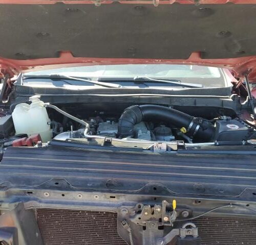 4H8723_5 Used 2016 Nissan Titan XD Carpet Front