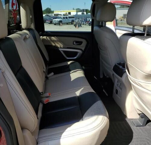 4H8723_6 Used 2016 Nissan Titan XD Carpet Front