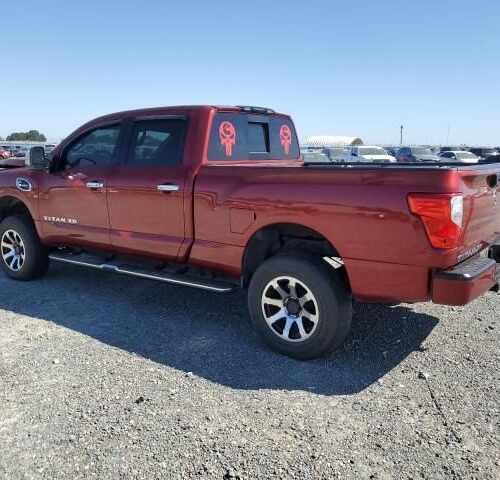 4H8723_9 Used 2016 Nissan Titan XD Carpet Front