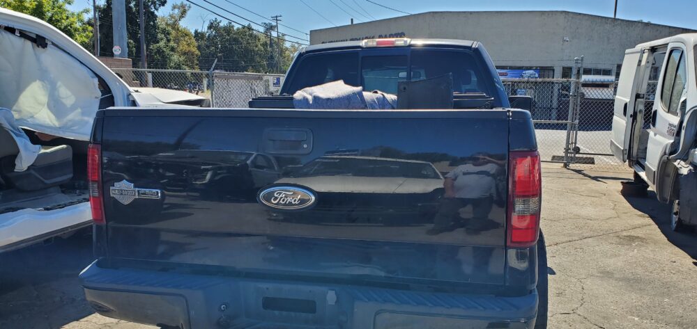 4H8724_6 Used 2006 Ford F-150 Decklid Tailgate