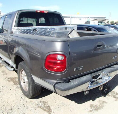 4J6977_3 Used 2003 Ford F-150 Keys / Latches / Locks LH
