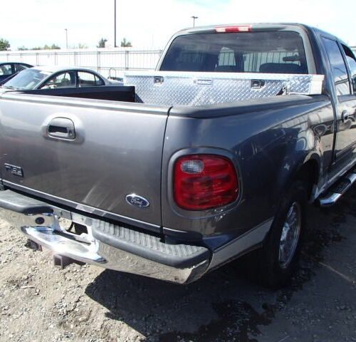 4J6977_4 Used 2003 Ford F-150 Keys / Latches / Locks LH