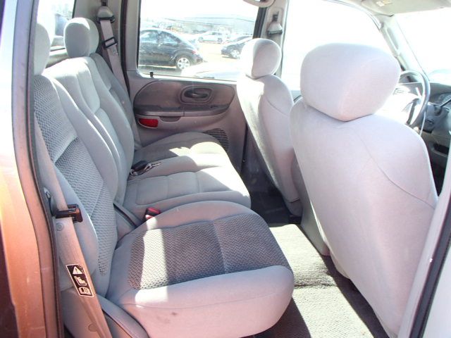 4J6977_6 Used 2003 Ford F-150 Keys / Latches / Locks LH