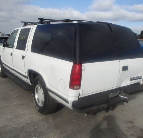 4J6979_3 Used 1996 Chevrolet Suburban 1500 Wiper Motor Windshield