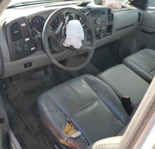 4J8740_10 Used 2013 Chevrolet Silverado 2500 AC Compressor