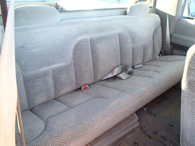 4K7005_6 Used 1995 Chevrolet C/K 1500 Wiper Motor Windshield