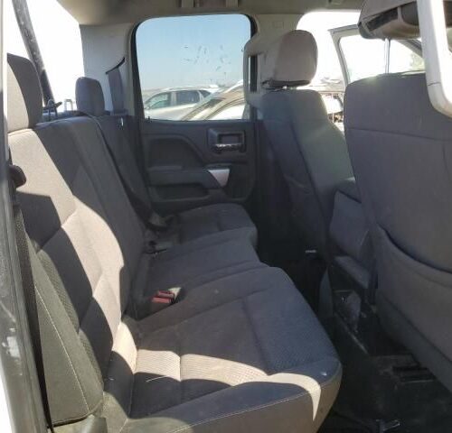 Used 2018 Chevrolet Silverado 1500 Front Door Latch RH