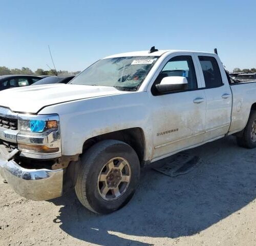 Used 2018 Chevrolet Silverado 1500 Front Door Latch RH