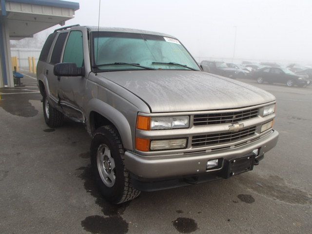 Used 2000 Chevrolet Tahoe Hitch / Tow Hook / Winch