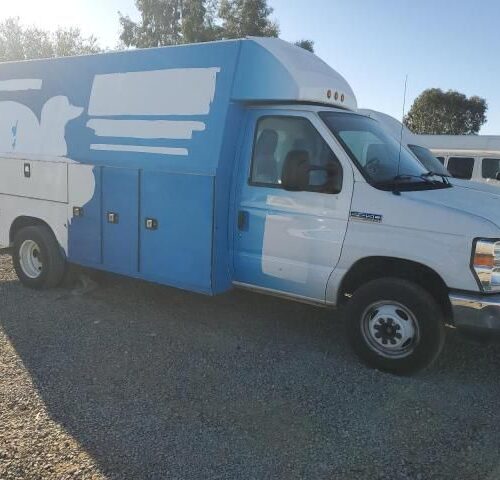 4L8762_2 Used 2015 Ford E-450 Super Duty Van AC Compressor