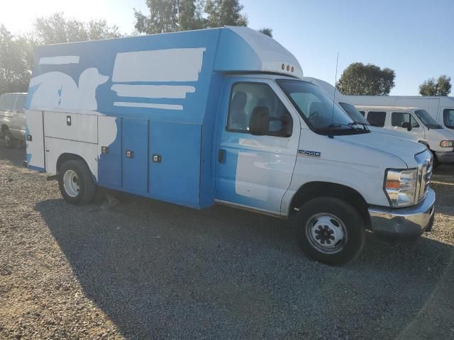 4L8762_2 Used 2015 Ford E-450 Super Duty Van AC Compressor