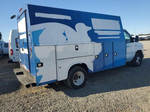 4L8762_6 Used 2015 Ford E-450 Super Duty Van AC Compressor