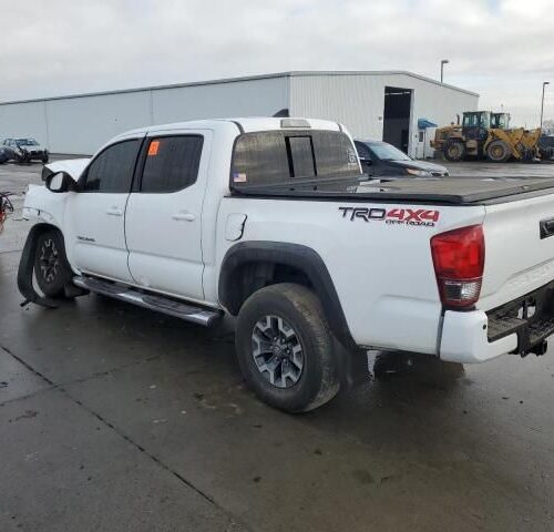 4L8770_0 Used 2017 Toyota Tacoma Door Assembly Rear Side RH