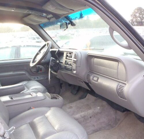 5A7022_5 Used 1999 Chevrolet Suburban 1500 Wiper Motor Windshield