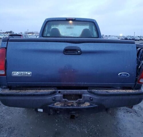 5A8779_9 Used 2006 Ford F-350 Super Duty Spindle Knuckle Front LH